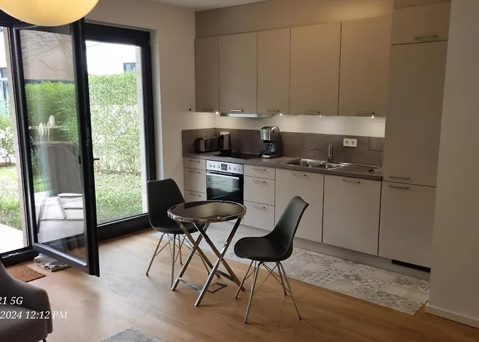 Luxi Luxurioeses Appartement Mit Terrasse Und Garten Mitten In Berlin